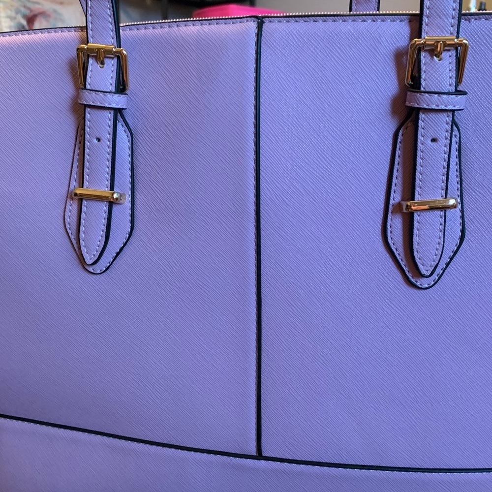 New without tags, it’s actually a light pink color.